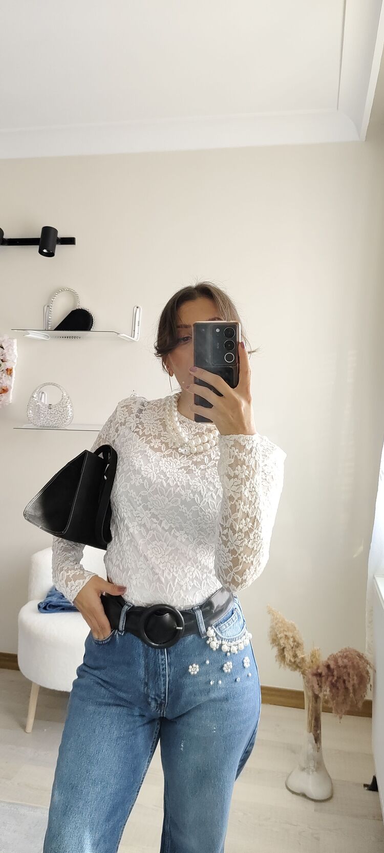 İçi Atletli Dantel Bluz