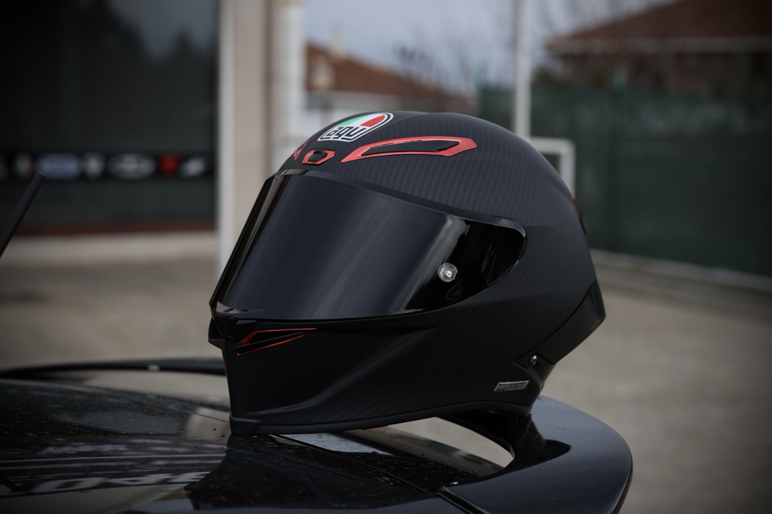 AGV PİSTA GP RR MAT CARBON RED
