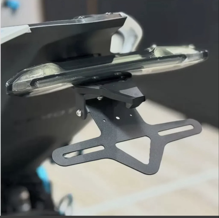 CF Moto 675 SR Kısa Spor Plakalık