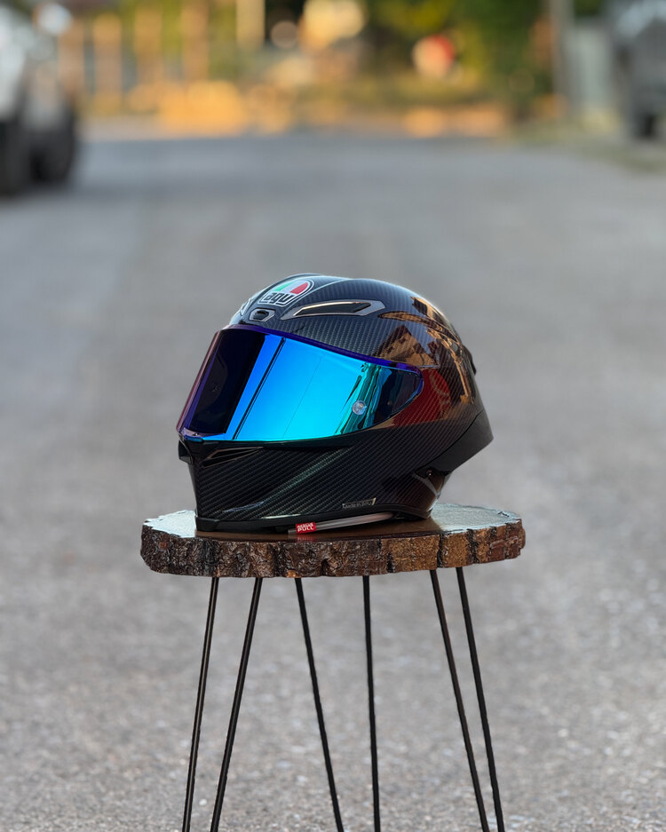 AGV PİSTA GP RR ( ÖZEL SİMLİ )