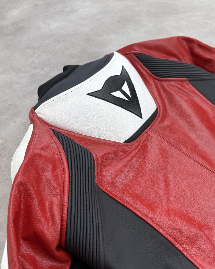DAINESE HÖRGÜÇLÜ KADIN CEKET ( HAKİKİ DERİ ) 