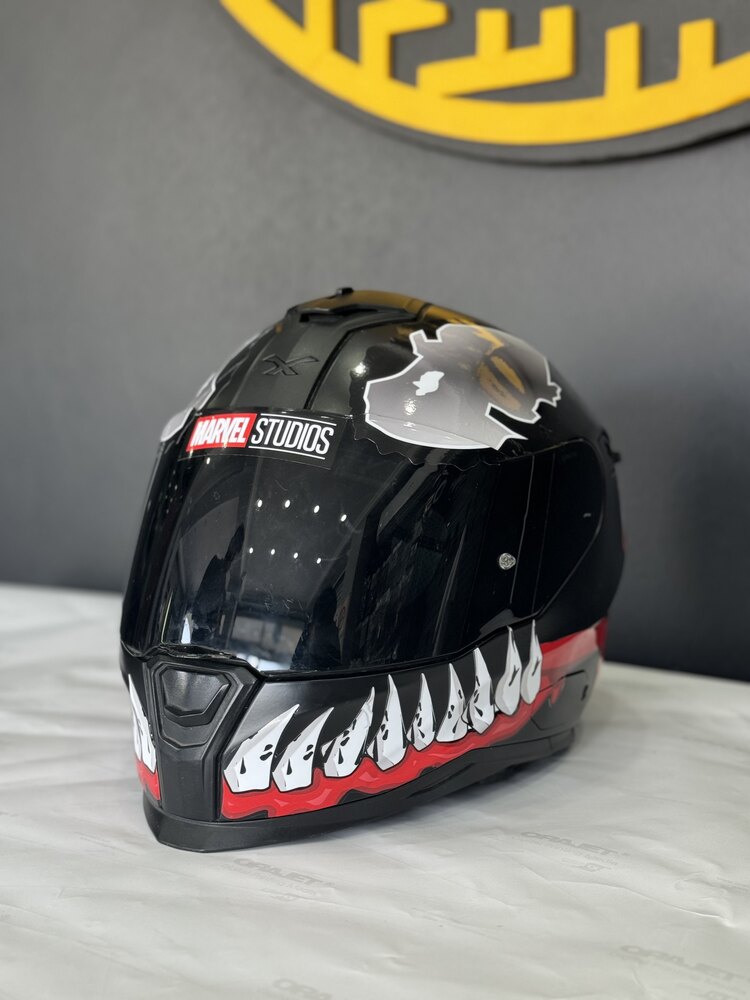 UNIVERSAL VENOM KASK STİCKER