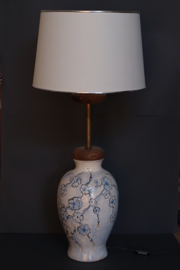 BlueandWhiteLighting