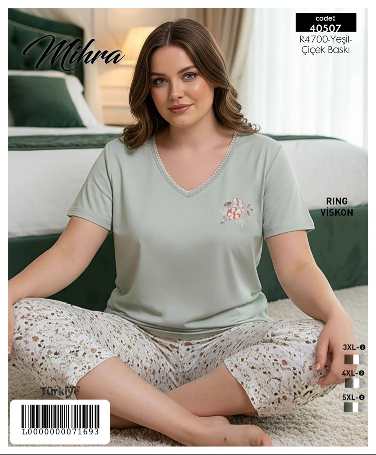 Kadın yeşil çiçek baskı kapri büyük beden pijama takımı