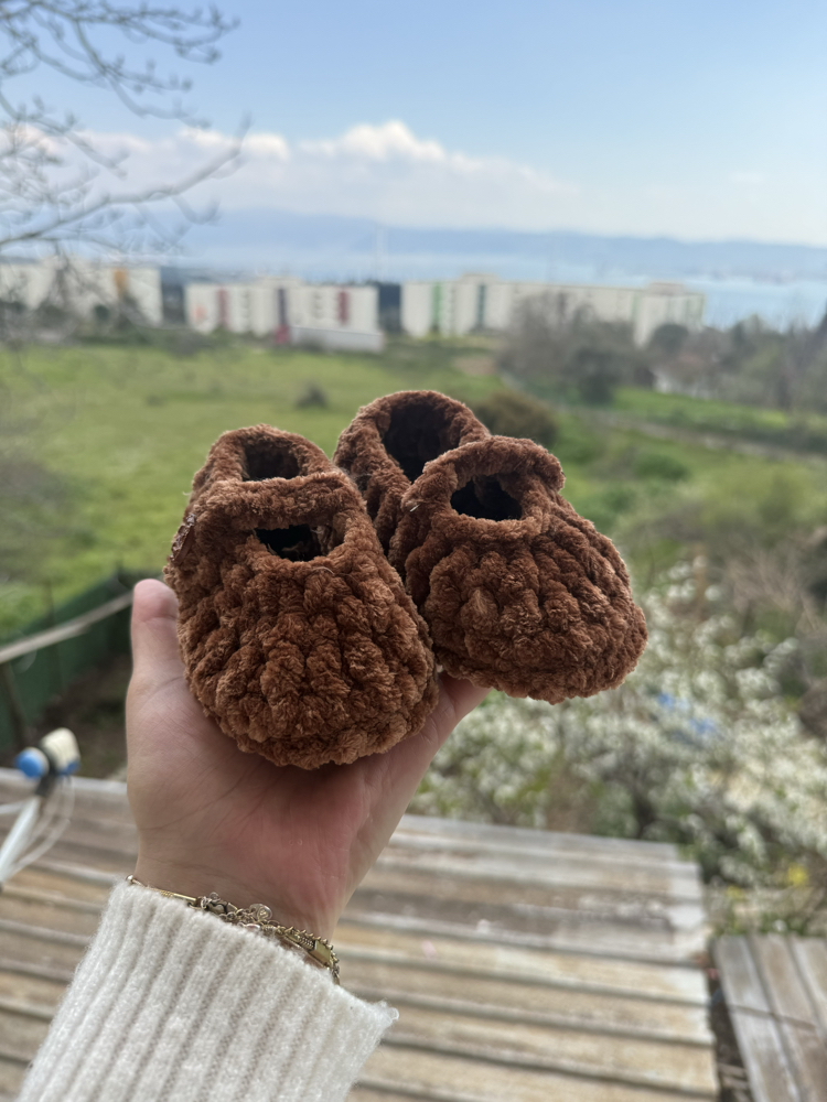 El örmesi bebek panduf 