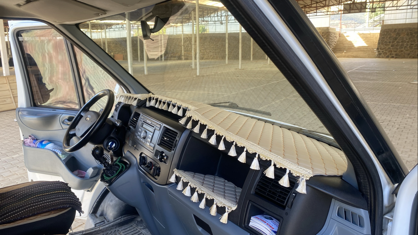 FORD TRANSİT 2007/2012 model arası BEJ, BEJ Püsküllü Torpido ÖRTÜSÜ