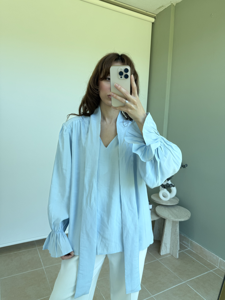 Vatkalı Kurdele Detay Şifon Bluz