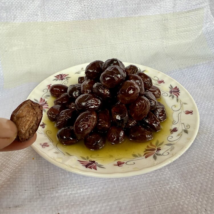 Siyah bastırma zeytin (memecik) 1 kg