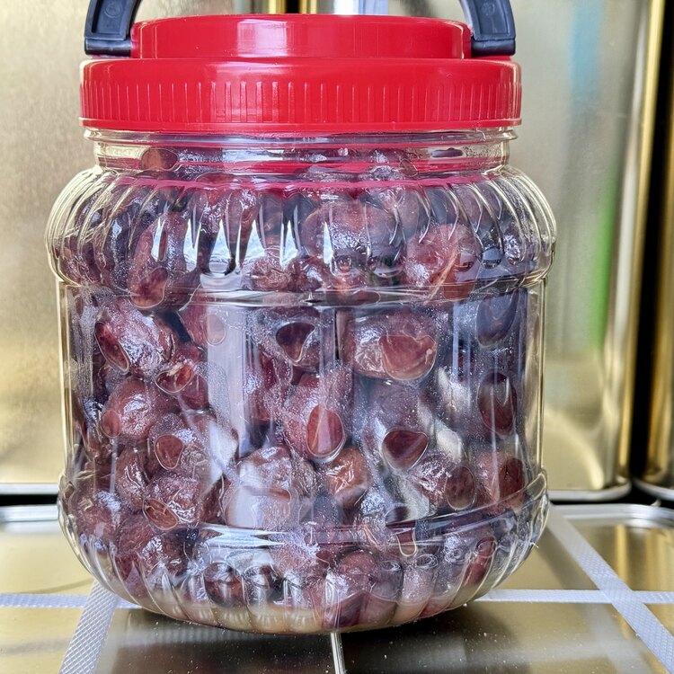 Siyah bastırma zeytin (memecik) 1 kg