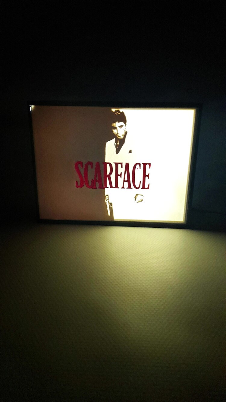 Scarface Poster Led Lightbox – Efsanevi Film Sahnesi Artık Senin Odanda