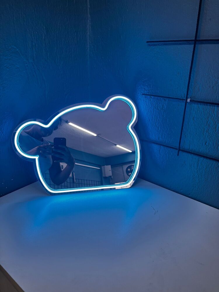 Neon Işıklı Ayıcık Ayna