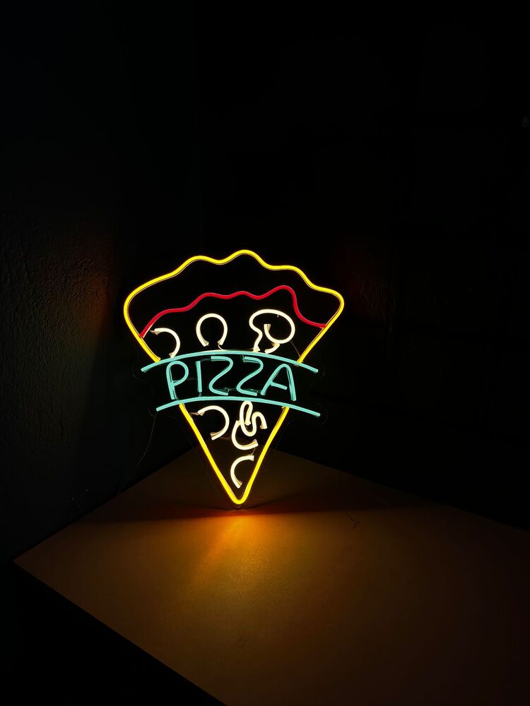 Pizza Dilimi neon