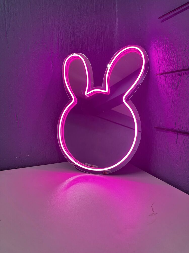 Neon Işıklı Tavşan Ayna
