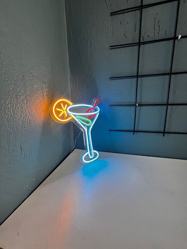 Kokteyl Bardağı Neon