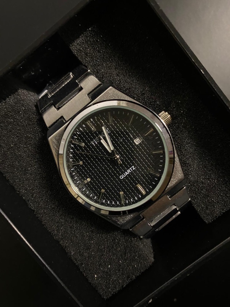 Erkek Kol Saati 40 mm – Siyah Desenli Kadran, Çelik Kordon, Tarih Göstergeli Quartz