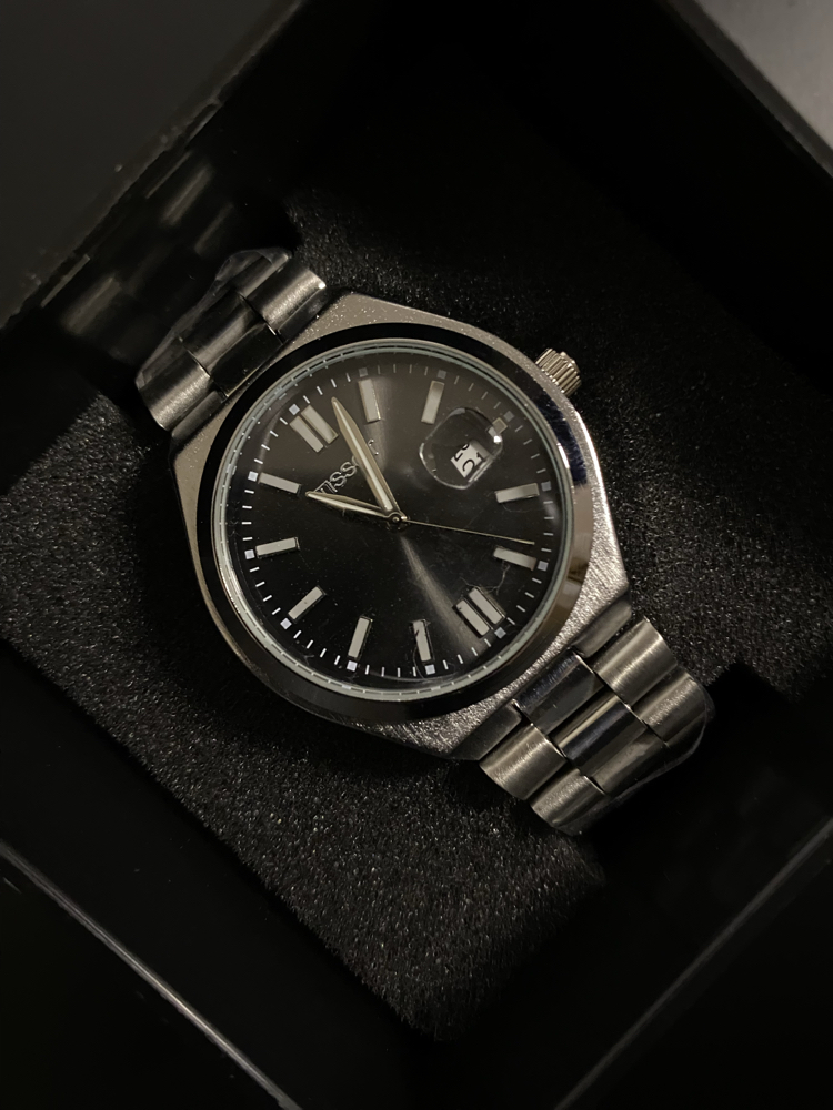 Erkek Kol Saati 40 mm – Siyah Sunray Kadran, Çelik Kordon, Tarih Göstergeli Quartz
