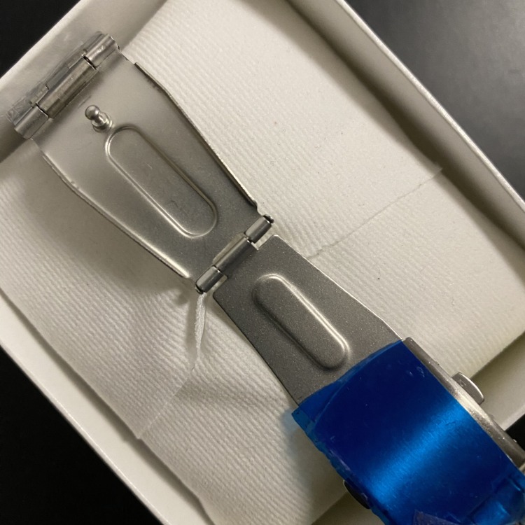 Erkek Kol Saati 42 mm – Beyaz Kadran, Çelik Kordon, Tarih Göstergeli Quartz