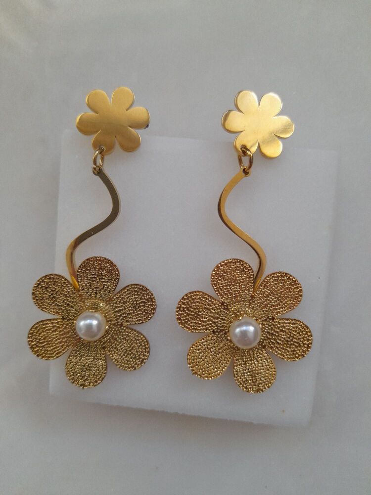 Çelik Desenli İncili Çiçek Gold  Küpe 