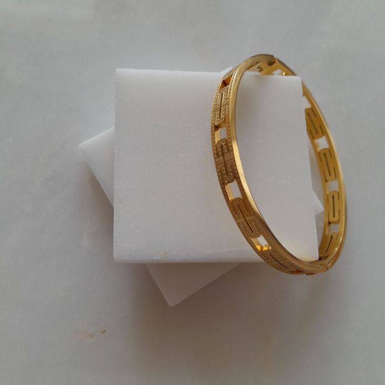 Çelik Desenli Gold Kelepçe Bileklik 