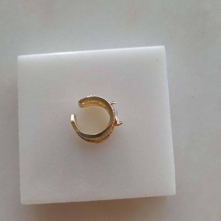 Özel Seri Zirkon Taşlı Tek Taş Kıkırdak Küpe