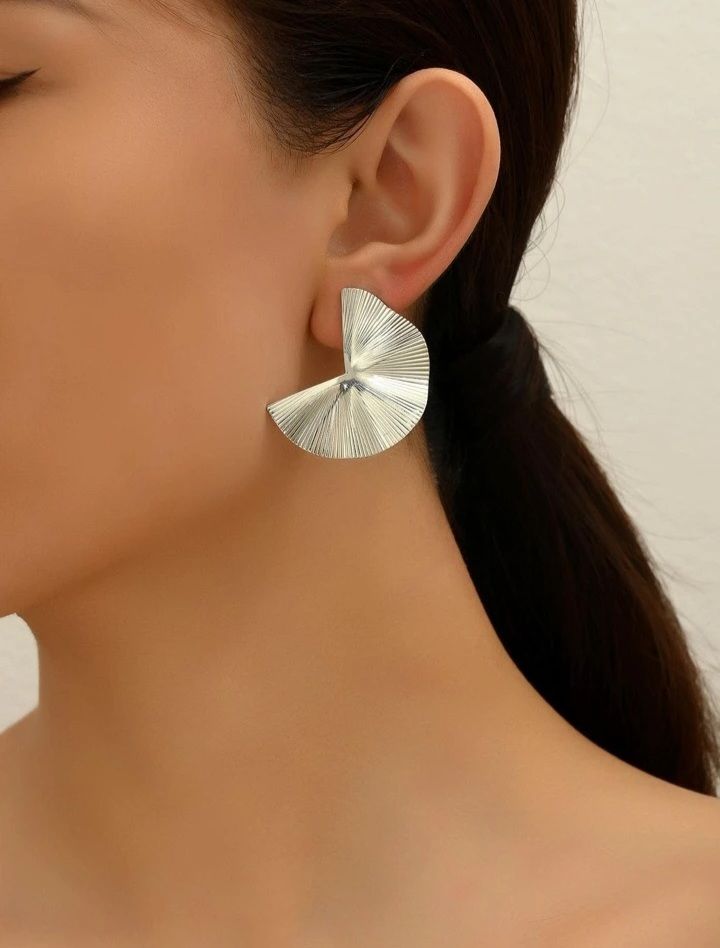 Altın Kaplama Çizgili Yelpaze Model Silver Küpe