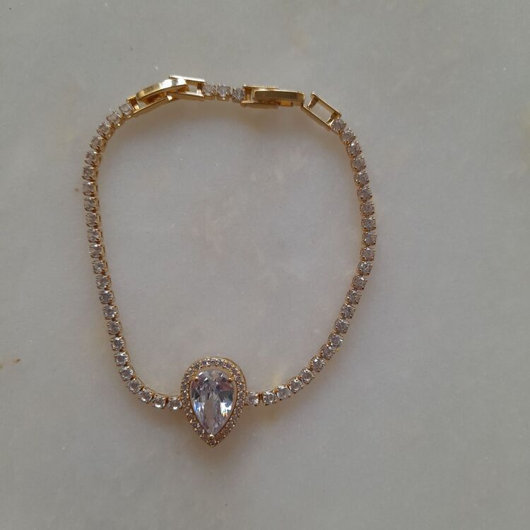 Çelik Damla Desenli Zirkon Taşlı Gold Suyolu Bileklik