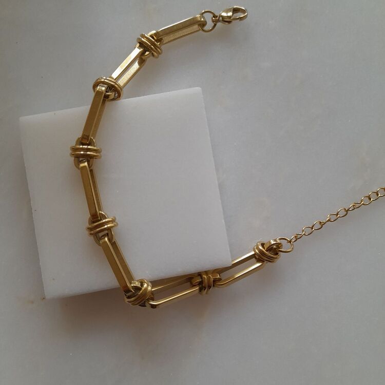 Çelik Uzun Kare Model Gold Bileklik