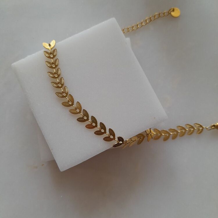 Çelik Desenli Dizi Yaprak Model Gold Bileklik