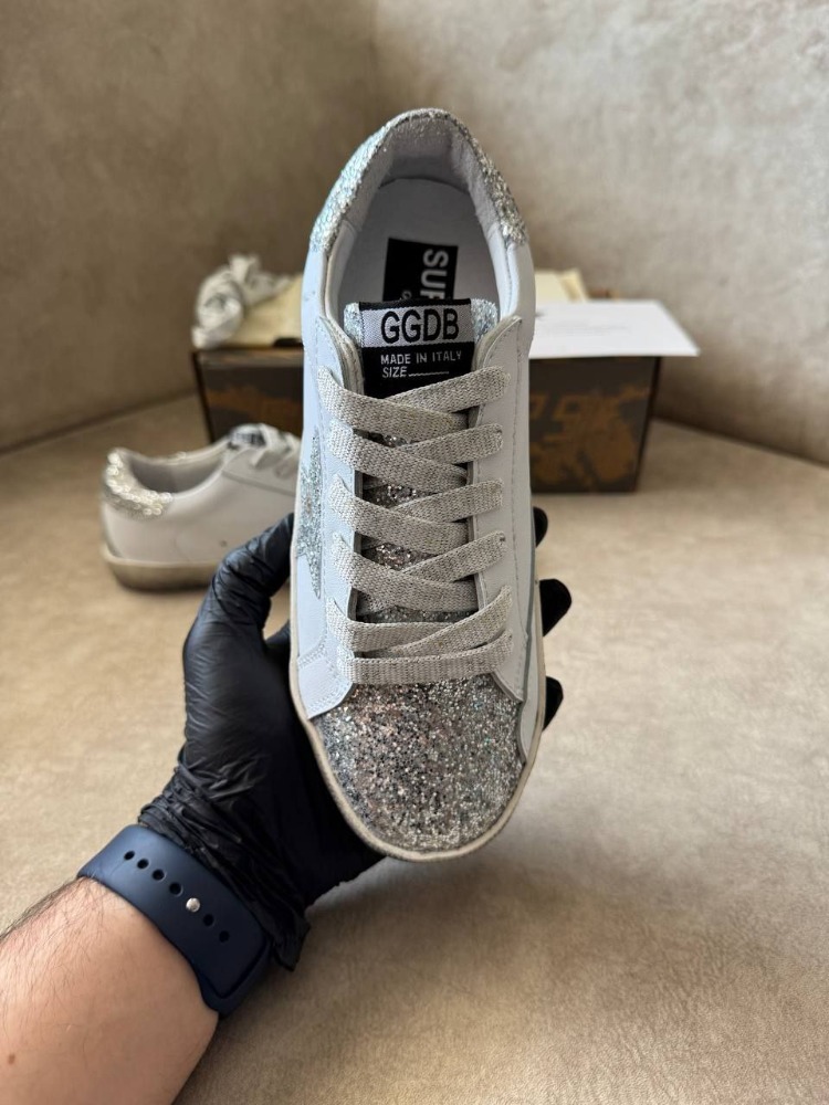 Golden Goose Deluxe Sneaker