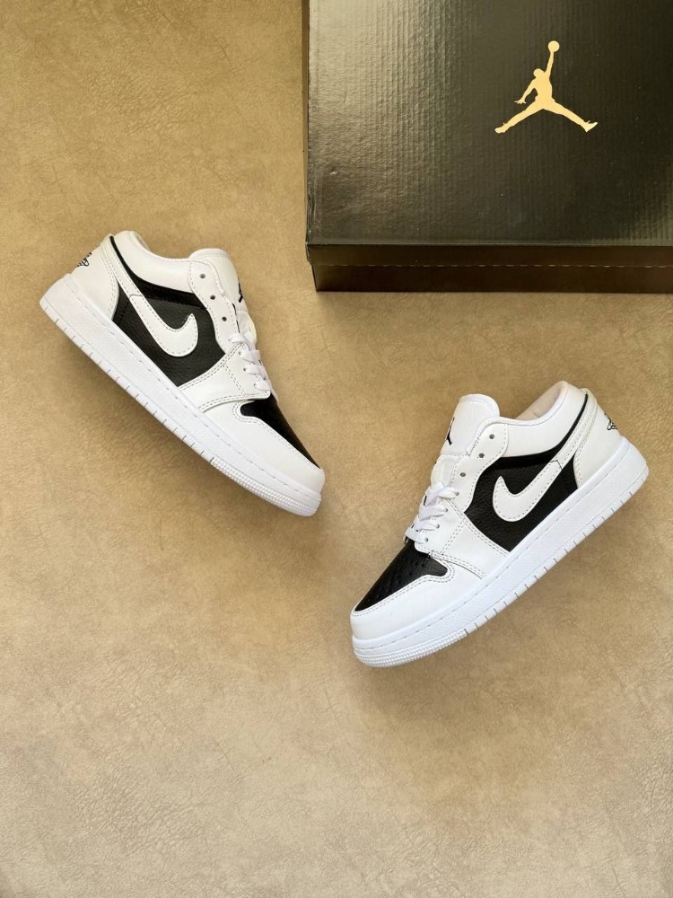 Nike Air Jordan | Panda White Black