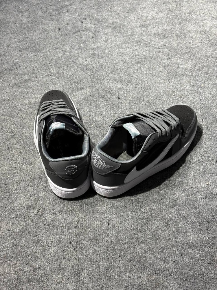 NİKE TRAVİS SCOOT x AIR JORDAN 1 LOW OG BLACK GREY