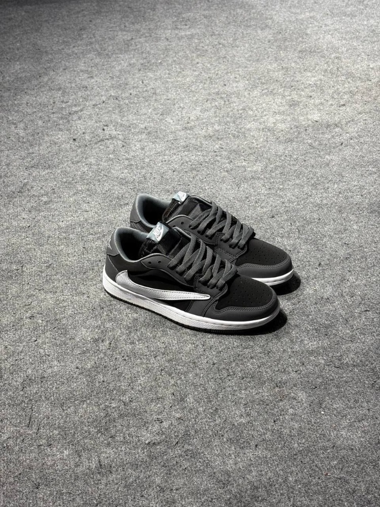NİKE TRAVİS SCOOT x AIR JORDAN 1 LOW OG BLACK GREY