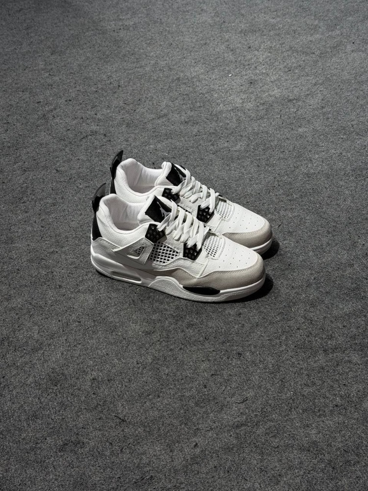 NİKE AIR JORDAN 4 RETRO MILITARY BLACK