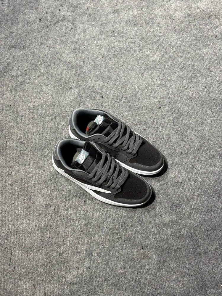 NİKE TRAVİS SCOOT x AIR JORDAN 1 LOW OG BLACK GREY