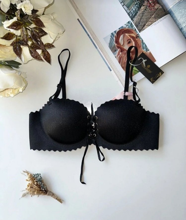 Nurah Lingerie bağcıklı goth siyah sütyen