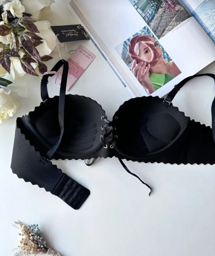 Nurah Lingerie bağcıklı goth siyah sütyen