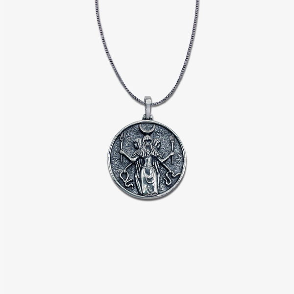 Hekate Gümüş Kolye