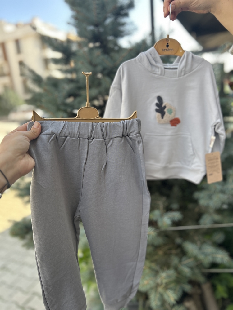 Kabartmalı desenli alt üst takım