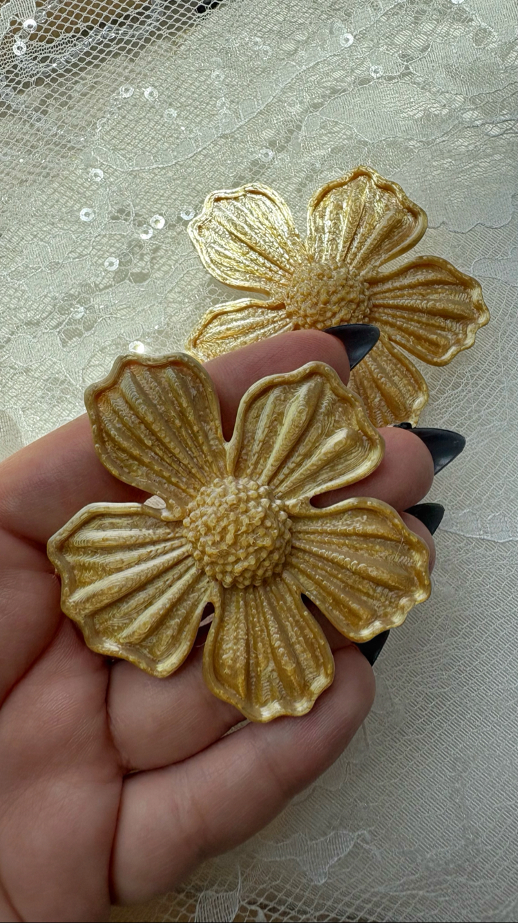 Nova küpe