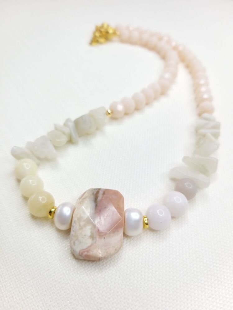 Opal & Morganit Kolye