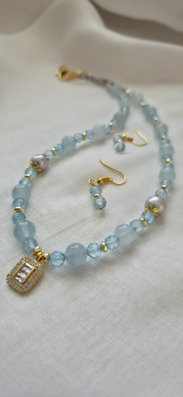 TOPAZ & AKUAMARİN KOLYE VE KÜPESİ
