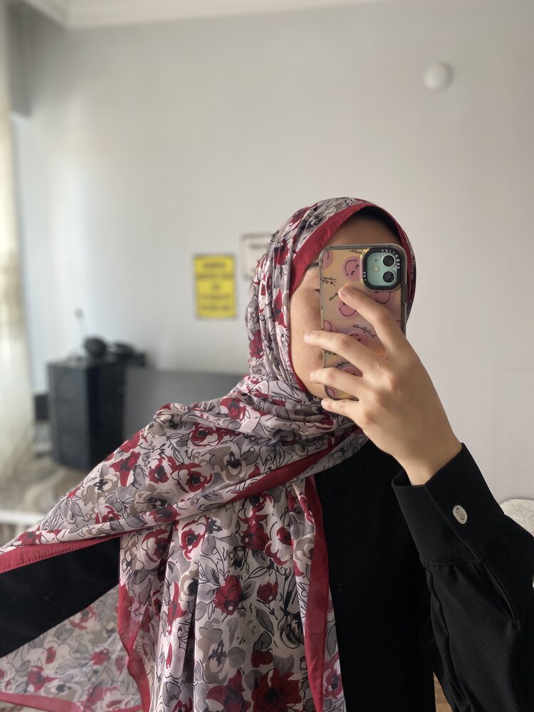 Kırmızı Çiçekli Elegans Pamuk Şal