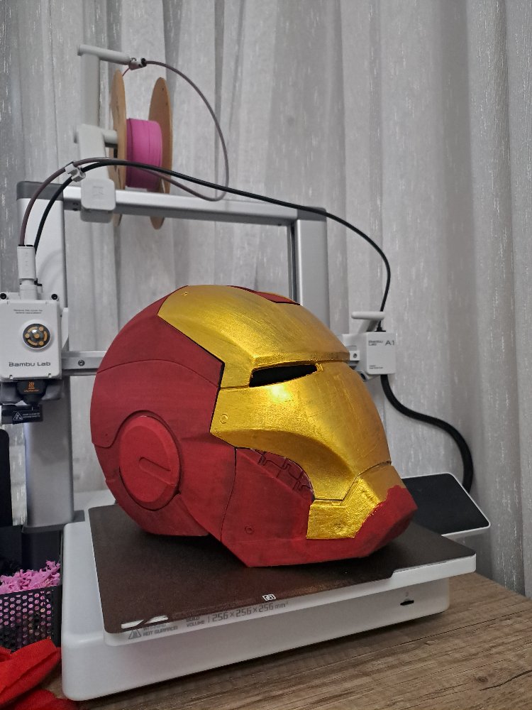 Iron man kaskı
