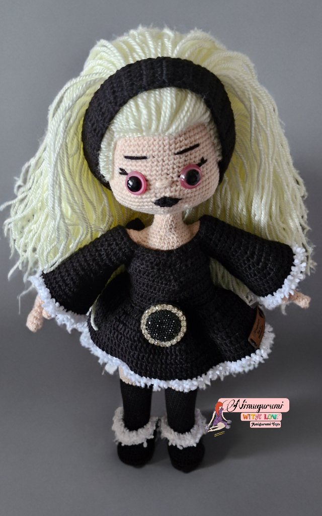 Amigurumi Gothic Kız