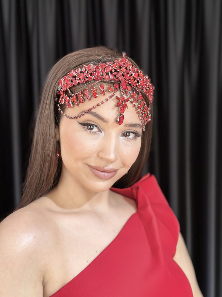 Almila Kına Tacı