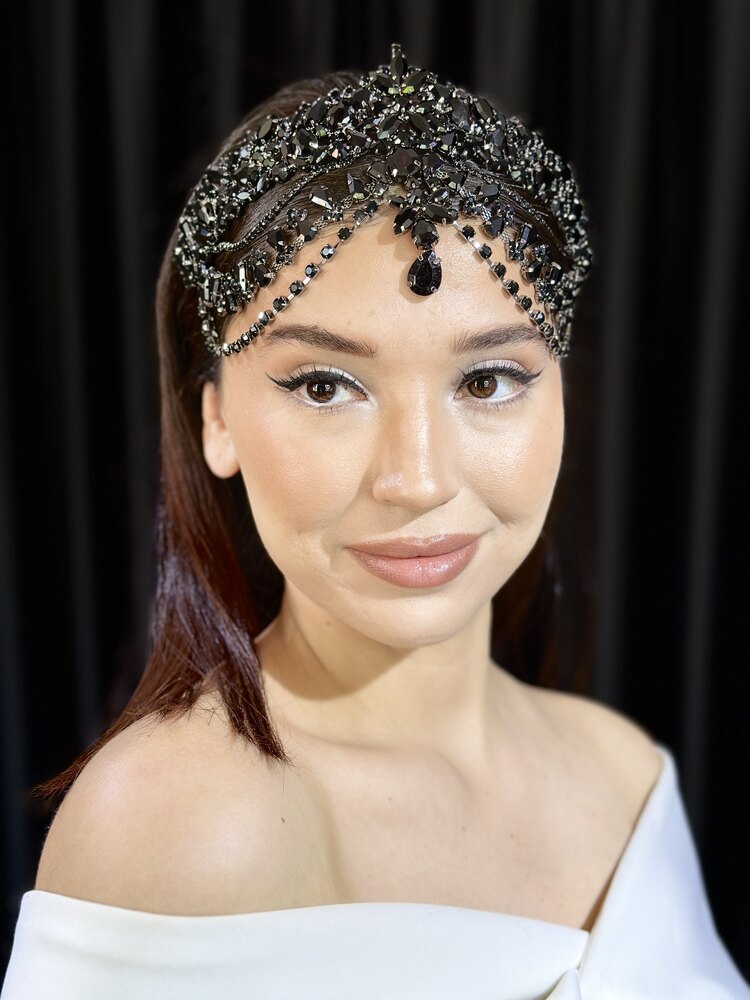 Almila Kına Tacı