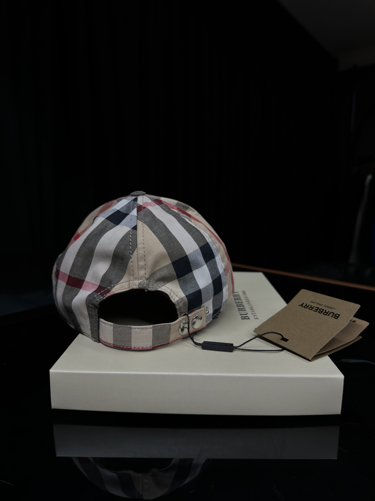Burberry Cap 