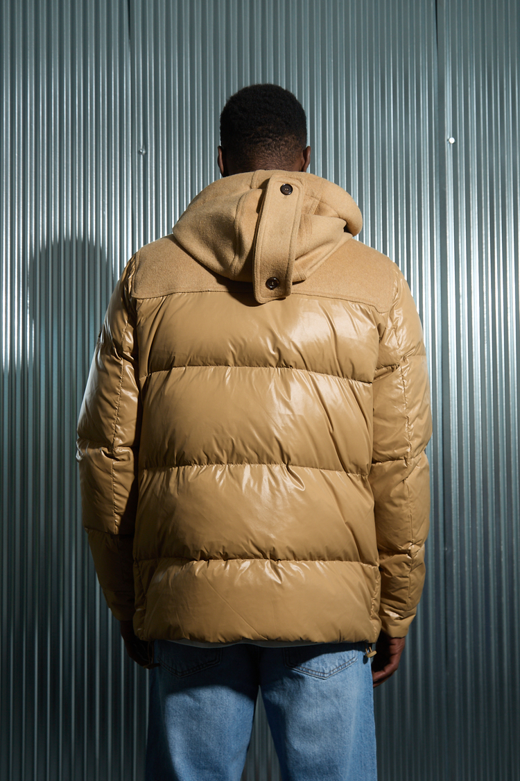 Burberry Kaşmir Detaylı Kaz Tüyü Mont
