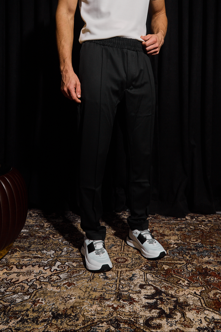 Valentino metal aksesuar jogger pantolon 