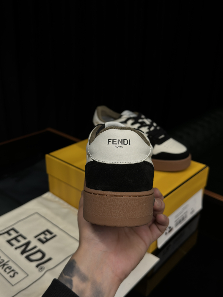 Fendi Sneakers